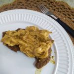 Bife com molho de maionese