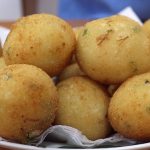 bolinho de carne seca fácil bolinho de aipim com carne moída bolinho de carne seca assado bolinho de macaxeira com carne de sol bolinho de carne seca com batata bolinho de carne seca com farinha bolinho de carne seca com catupiry