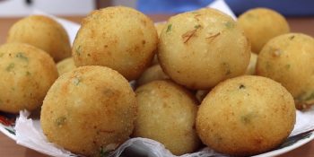 Bolinhos de aipim com carne-seca