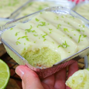 bolo de limão com maizena bolo de limão com farinha de aveia bolo de limão com 1 ovo bolo de limão com calda bolo de limão econômico bolo de limão com leite condensado bolo seco de limão bolo de limão com manteiga