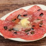 carpaccio de carne carpaccio de salmão molho de mostarda e alcaparras para carpaccio receita de carpaccio molho clássico de carpaccio molho para carpaccio carpaccio de lagarto carpaccio é carne crua