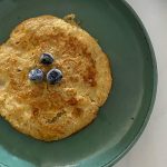 Panqueca fit de banana com queijo