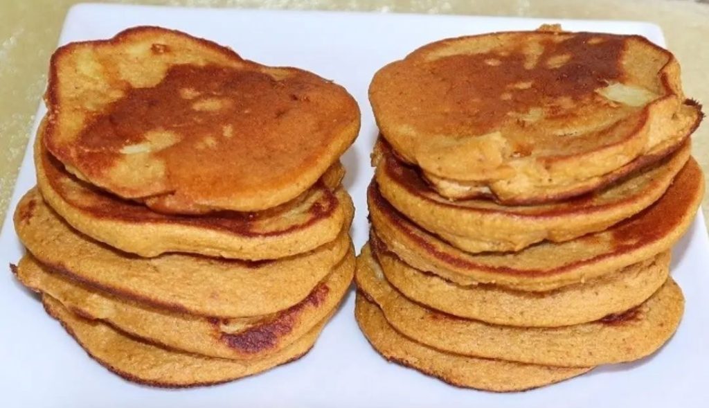 Panqueca de aveia e maçã