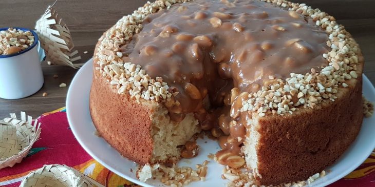 bolo pé de moleque recheio de pé de moça para bolo bolo de amendoim pé de moça de colher bolo de paçoca receita de pé de moça cremoso (com leite condensado) bolo da moça bolo de churros