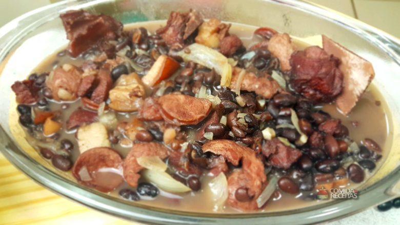 feijoada receita receita de feijoada para vender feijoada na lenha feijoada do sudeste como servir uma feijoada proporção feijoada receita de feijoada para 40 pessoas qual o melhor feijão para feijoada