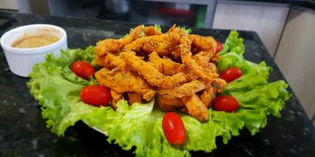 Iscas de frango crocante
