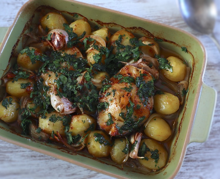 Pescada no forno com batata-doce prático e fácil