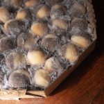Beijinho de coco e chocolate