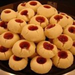 biscoitinho de goiabada com maizena e farinha de trigo biscoito de maizena com leite condensado receita de biscoito amanteigado com goiabada que derrete na boca receita de biscoito de maizena biscoito de polvilho com goiabada biscoito de leite condensado com goiabada biscoito amanteigado com goiabada simples biscoito de goiabada simples