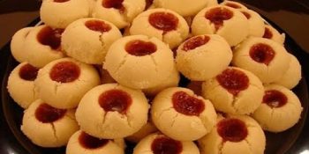 Biscoito de maizena amanteigada com goiabada