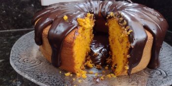 Receita de Festa Julina: Bolo de cenoura com banha de porco