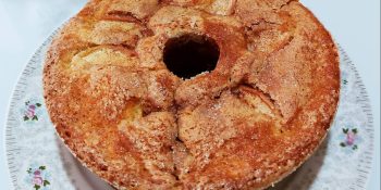 Bolo de maçã e canela irresistível