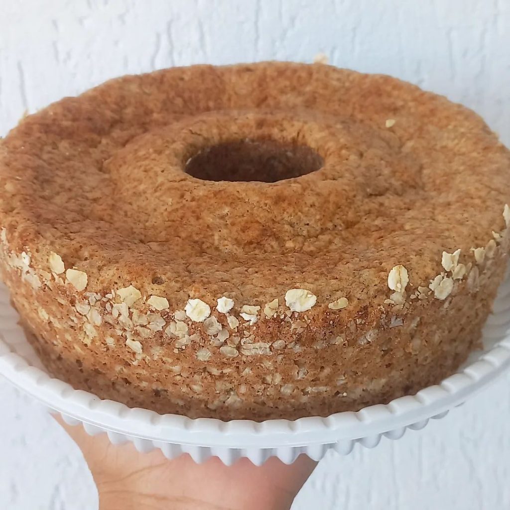 Bolo integral de banana com aveia
