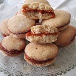 Qual é o doce que se chama Romeu e Julieta? O que é o sabor Romeu e Julieta? Qual é a moral da história de Romeu e Julieta? Quem inventou a goiabada com queijo?