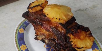 Costelinha de porco no molho agridoce picante