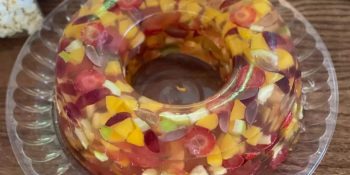 Gelatina de frutas coloridas
