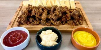 Iscas de carne crocante