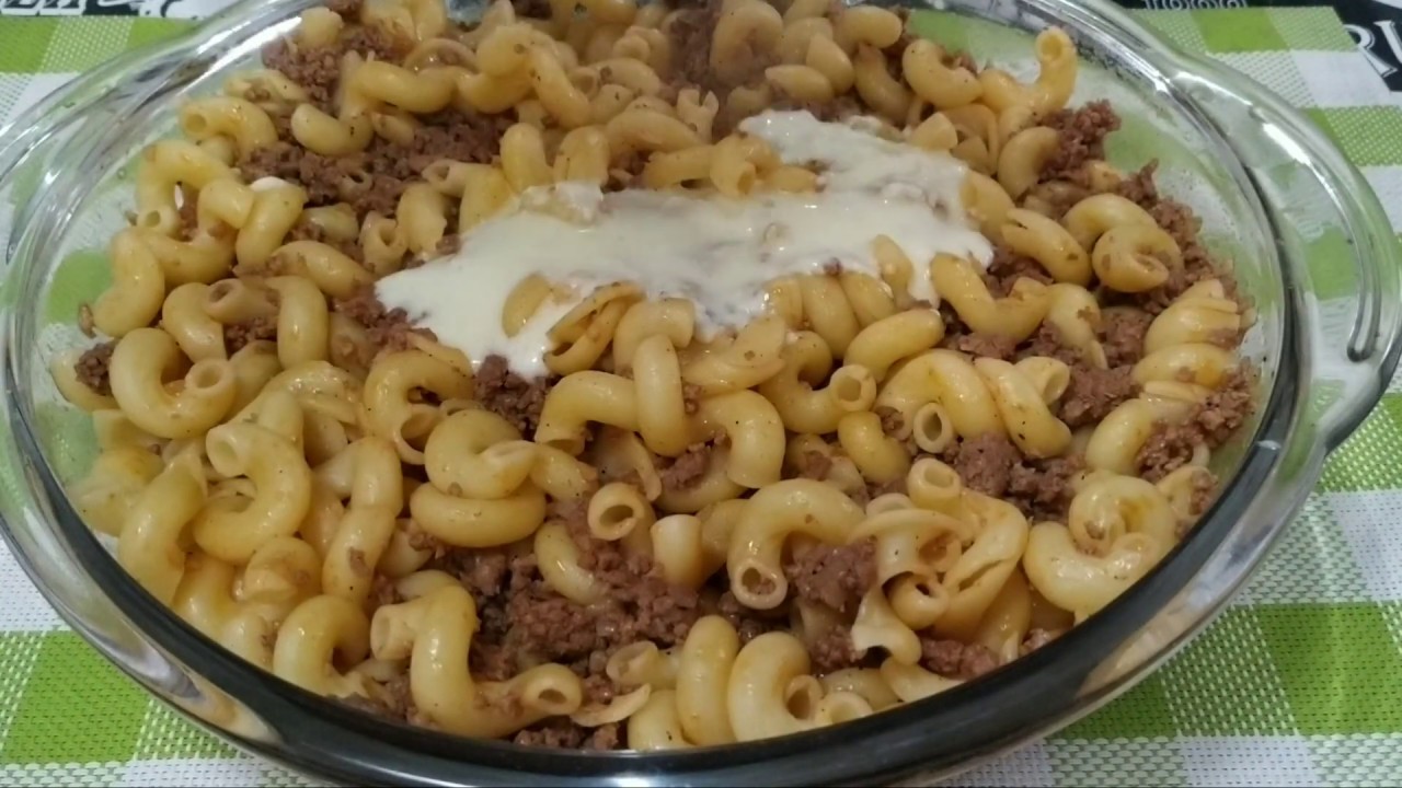 macarrão à bolonhesa com queijo e creme de leite tudo gostoso