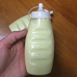Maionese verde com ovo cozido