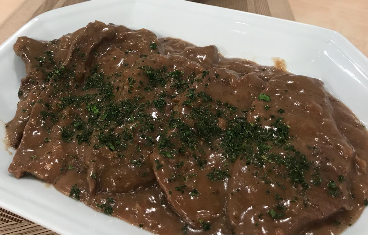 diferença entre molho madeira e molho ferrugem carne assada com molho ferrugem na panela de pressão carne ao molho madeira