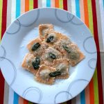 Ravioli de espinafre e ricota