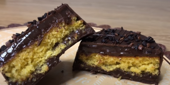Bolo bombom de cenoura dá para fazer para dar de presente!