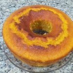 Bolo de cenoura com laranja