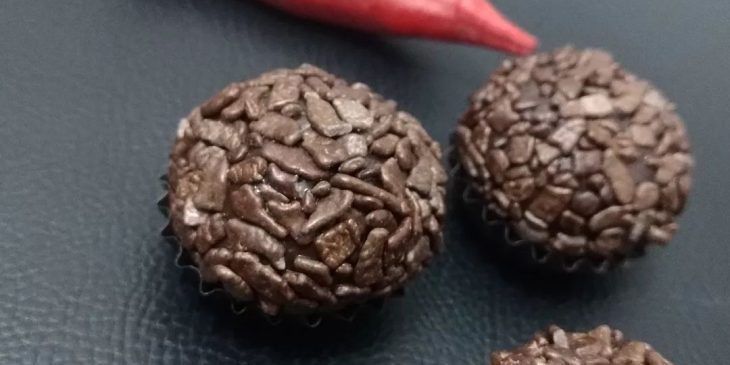 Brigadeiro de chocolate com pimenta