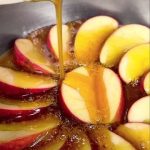 receita de maçã em calda doce de maçã com creme calda de maçã caramelizada para bolo doce de maçã simples e fácil caramelo para maçã gourmet doce de maçã inteira doce de maçã em pedaços doce de maçã tudo gostoso