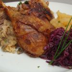 Marreco recheado com repolho roxo direto da Fenarreco!