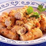 rigatoni recheado cru rigatoni recheado ao forno rigatoni recheado presunto e queijo rigatoni recheado com carne moída rigatoni recheado com queijo rigatoni recheado com ricota e espinafre receita de rigatoni ao forno macarrão re