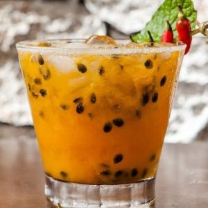 caipifruta de maracujá simples e gostosa do @rainfoesthetica