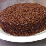 bolo-de-aniversario-de-chocolate