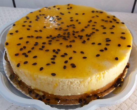 torta mousse de maracujá simples fácil rápida