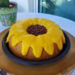 Bolo de cenoura girassol