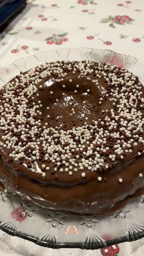 Bolo de chocolate de Dia das Crianças  fácil tudo gostoso ana maria braga 