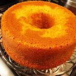 Bolo de laranja com suco tang simples fácil