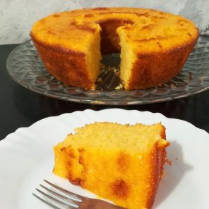 Bolo de milho com 3 ingredientes rápido