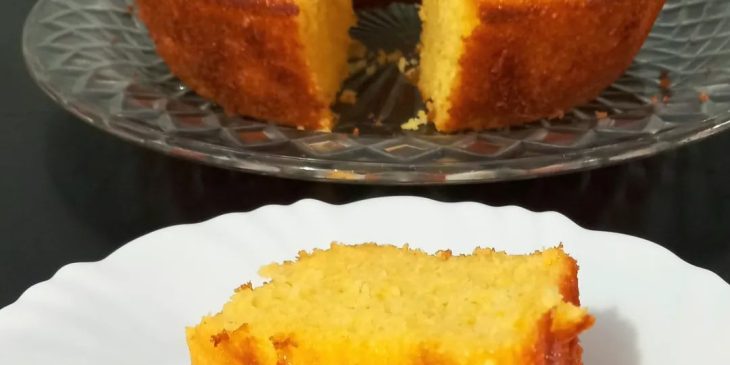 Bolo de milho com 3 ingredientes rápido