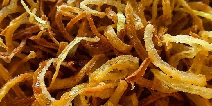 Crispy de cebola caramelizada