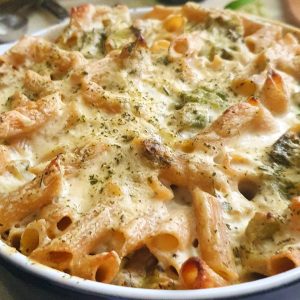 Macarrão de forno com queijo