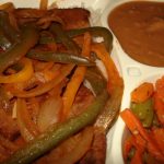 Rosbife de lagarto com molho de pimentão