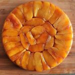 Torta de maçã caramelizada