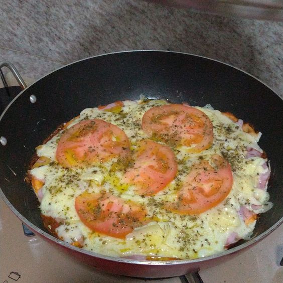 pizza de frigideira liquidificador presunto queijo 