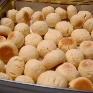 Biscoitinho de polvilho assado simples e fácil