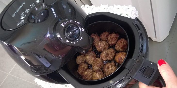 Bolinho de carne moída na airfryer