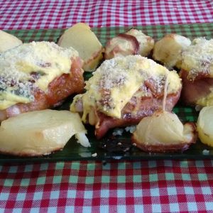 Coxas e sobrecoxas na maionese tudo gostoso