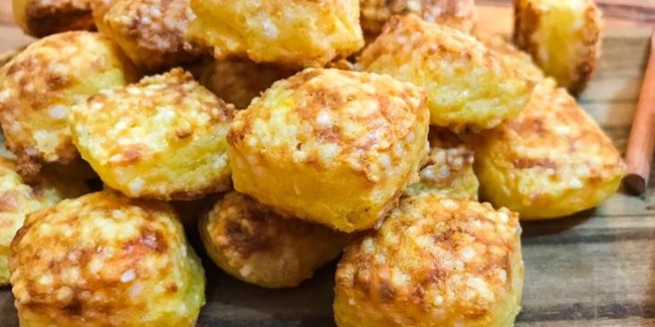 Dadinhos de tapioca no forno tudo gostoso