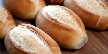 Pão caseiro só com 2 ingredientes