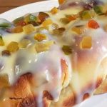 Pãozinho com frutas cristalizadas creme de leite açúcar